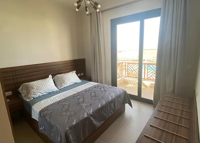 Villa Jade 18 A *